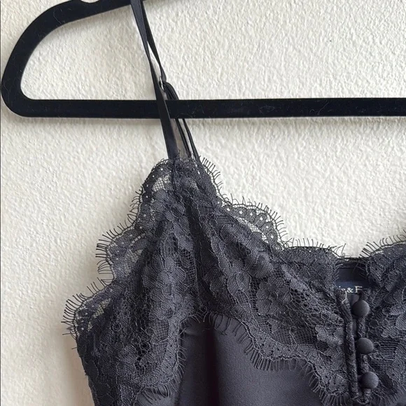 Set of 3- Elegant Lace Striped Cami Top - Picture 10 of 11